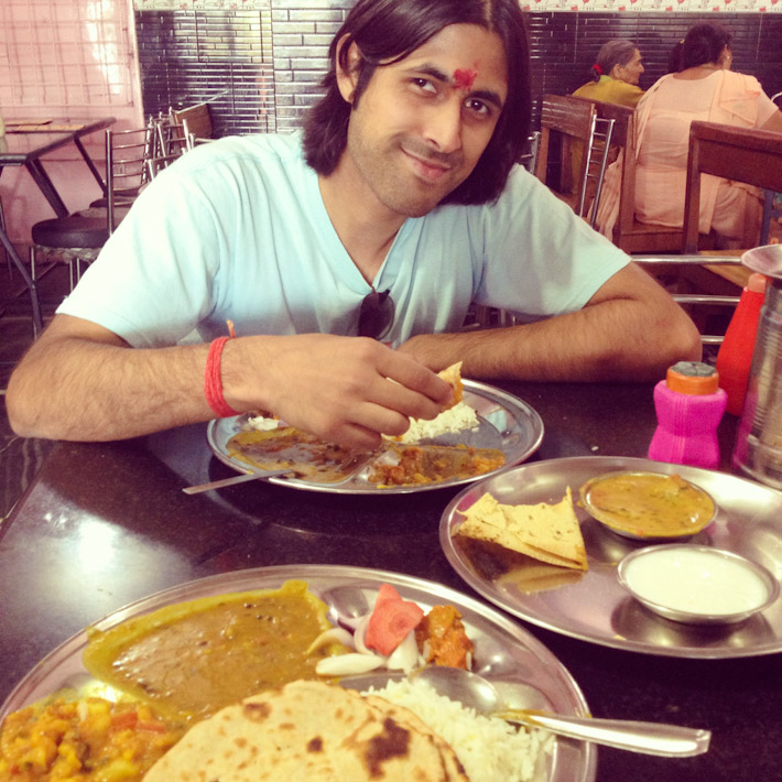 Vegetarian Tali for less than $1 in Rishikesh - AMAZING!
