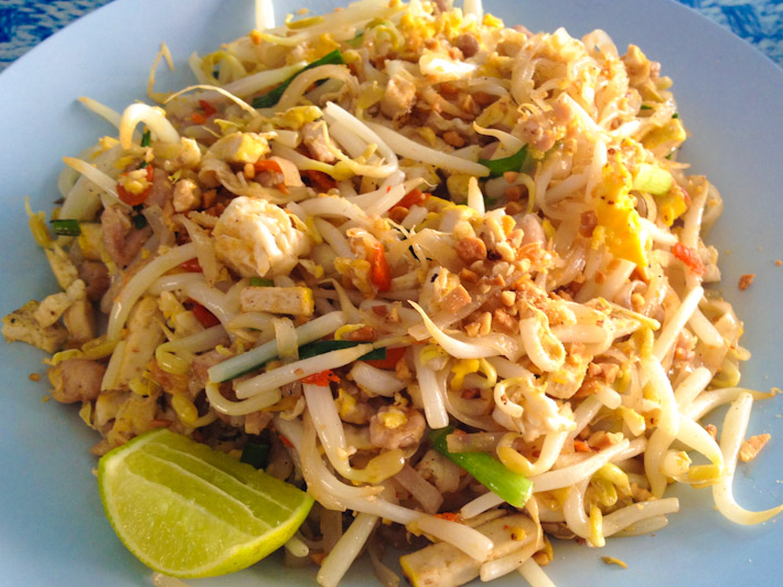 Delicious Pad Thai Gai in Chiang Mai for 25 Bhat - that is 0.76USD!!