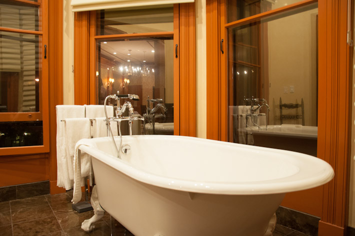 Bathtub with views out to San Francisco, at Coit Tower's Suite