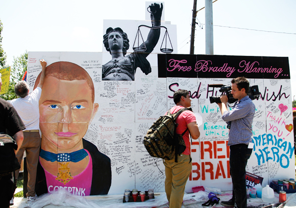 Free Bradley Manning mural, from newyorker.com