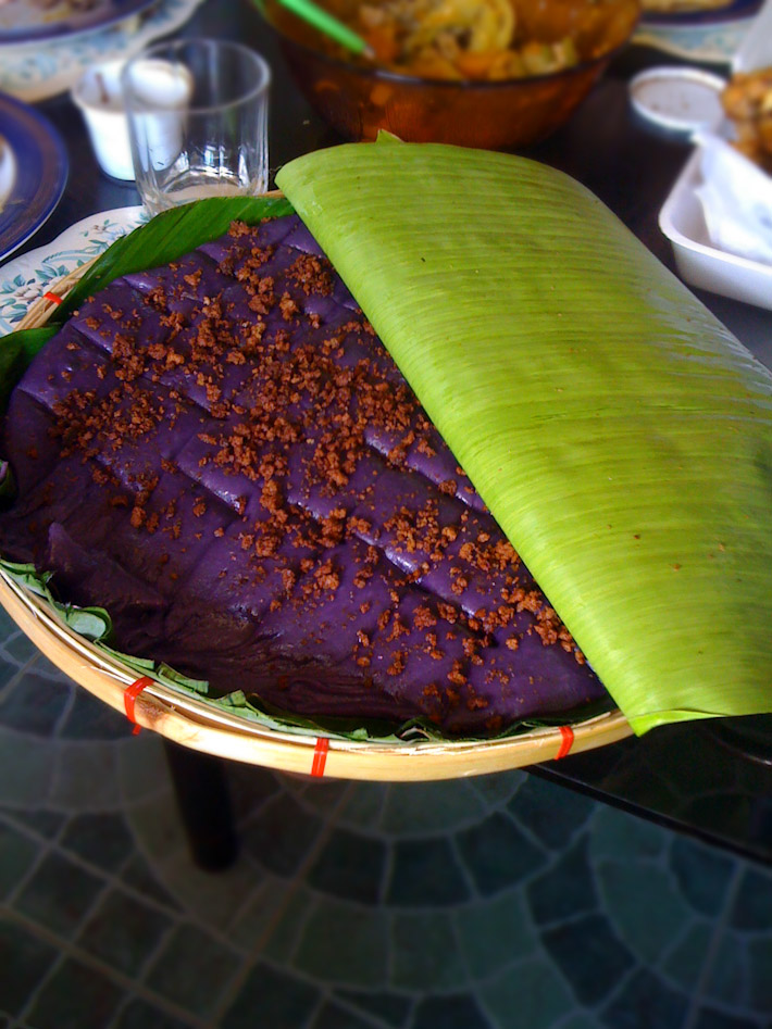Filipino Ube dessert. Photo by Stephen Kennedy (bit.ly/1JHQ2gO)