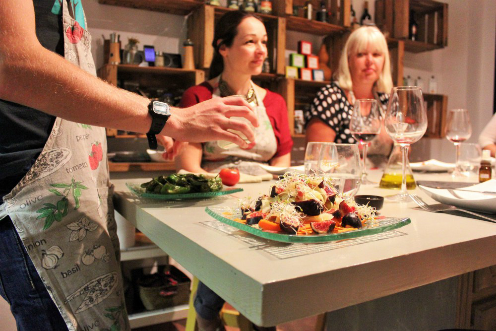 Barcelona Slow Travel and Slow Food: Fig Salad Cooking Class