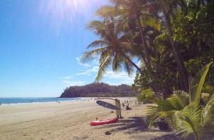 Playa Samara - a good spot for surfing newbs in Costa Rica